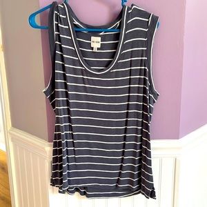 Wide tank grey and white striped